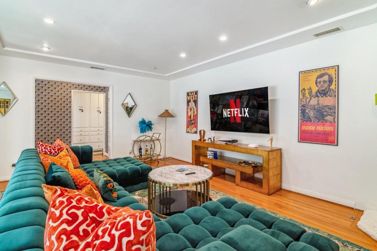 La Style Retreat Near Hollywood Sign & Star Alley