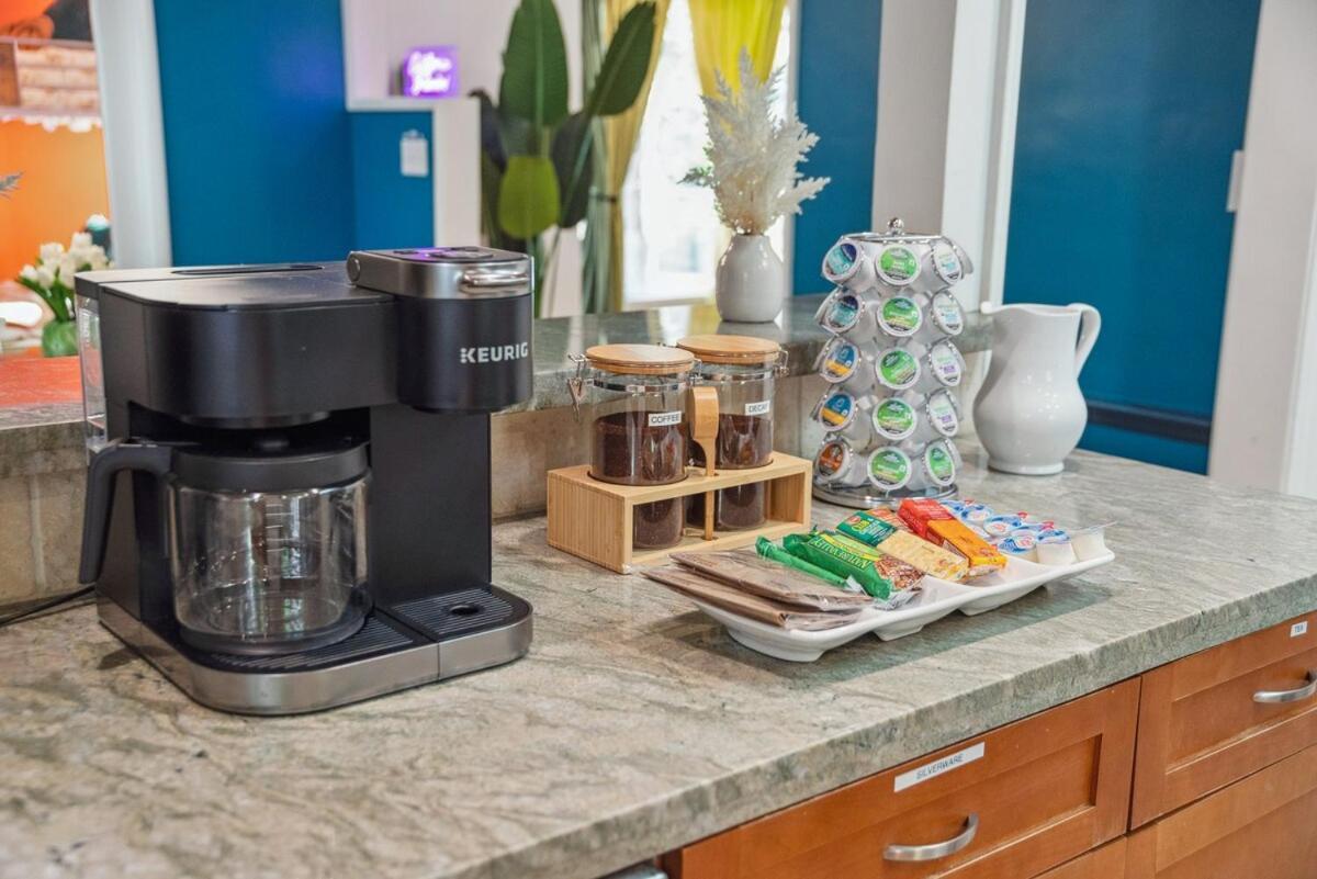 La Style Retreat Near Hollywood Sign & Star Alley *